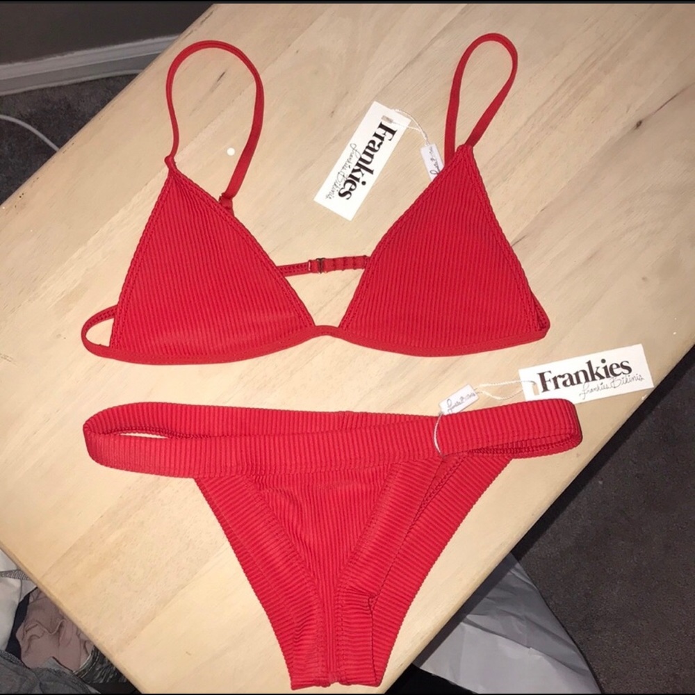 Frankie’s bikini